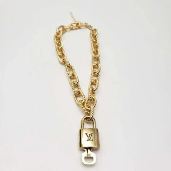 Authentic Louis Vuitton Lock and Key with Unbranded Gold Plated Chain Necklace - Picture 3 of 10